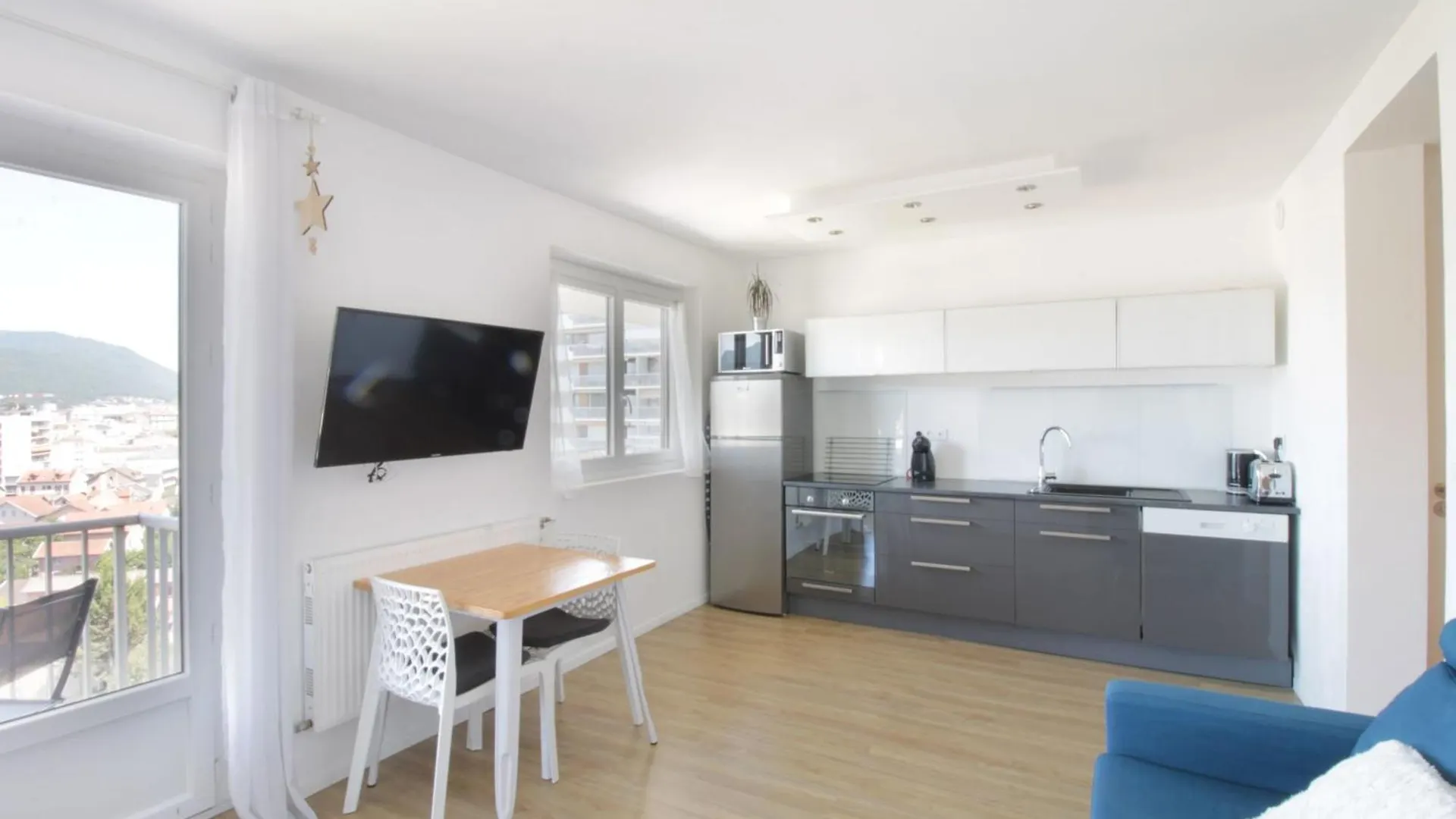 Apartment Studio 4 Swimming Pool Summer Parking & Superb View! Aix-les-Bains