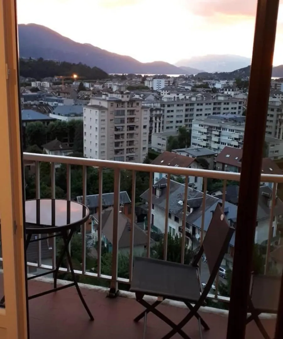 Apartment Studio 4 Swimming Pool Summer Parking & Superb View! Aix-les-Bains France