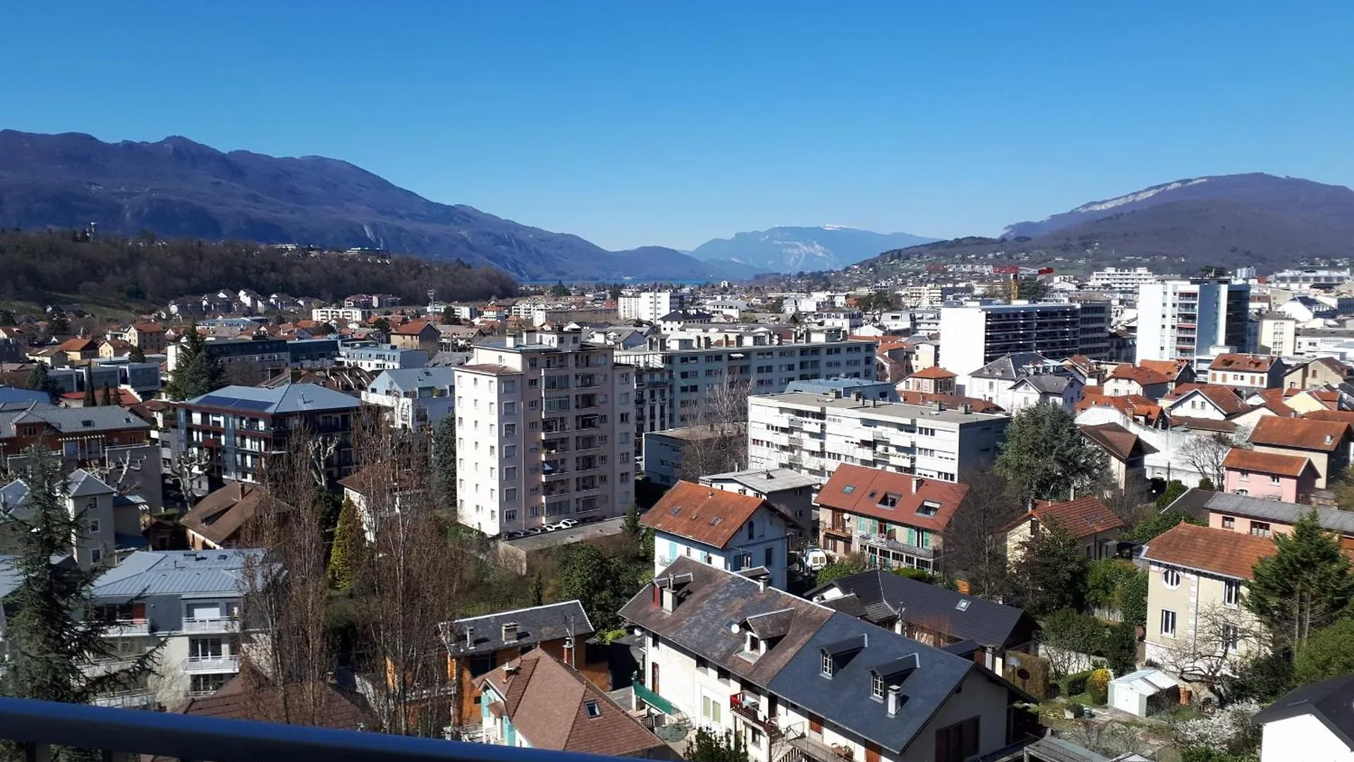 Studio 4 Swimming Pool Summer Parking & Superb View! Aix-les-Bains 0*,  France